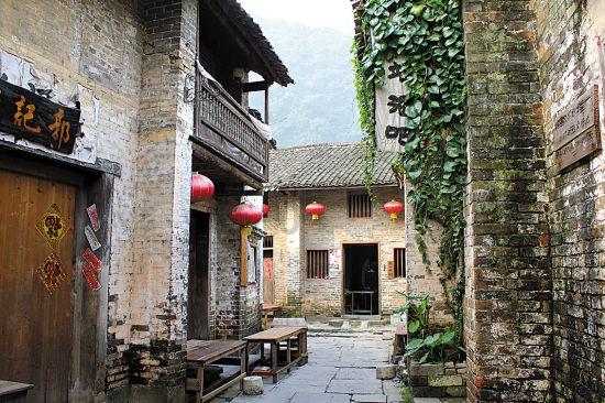 中央组织部、共青团中央第24批博士服务团来青服务锻炼